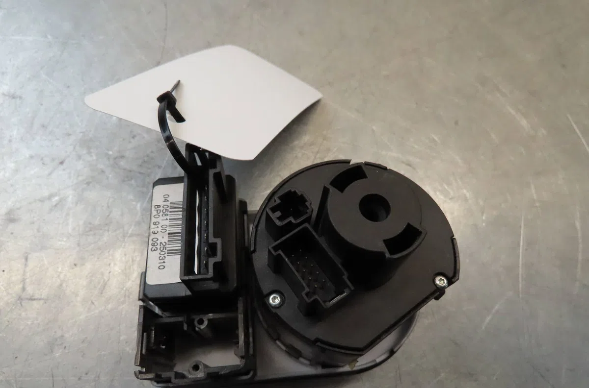 Commande eclairage Audi TT (8J3) 2.0 tfsi quattro (2010-2014) occasion — photo 3