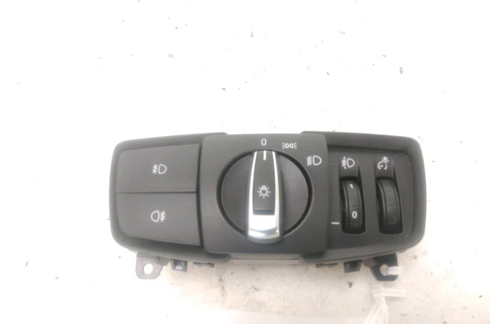 Commande eclairage Bmw 1 (F20) 116 d (2012-2015) occasion