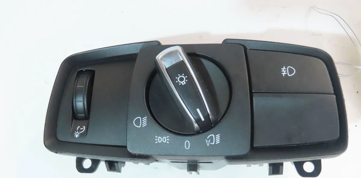 Commande eclairage Bmw 1 (F20) M 135 i (2012-2015) occasion — photo 4