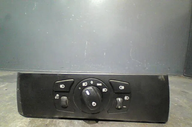 Commande eclairage Bmw 5 (E60) 530 d (2002-2005) occasion — photo 3
