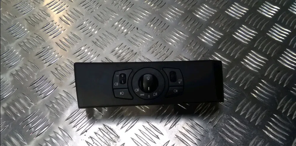 Commande eclairage Bmw 5 (E60) 530 xd (2005-2007) occasion — photo 3