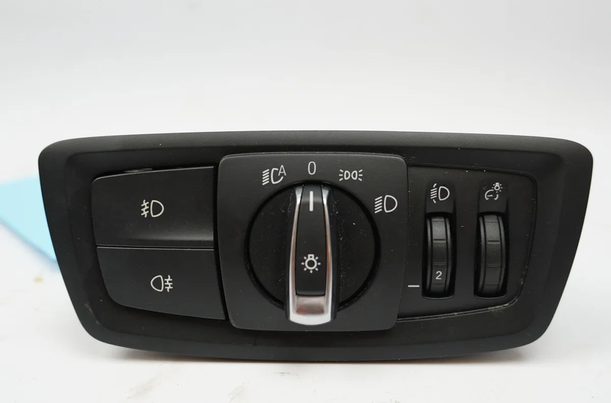 Commande eclairage Bmw X1 (F48) Sdrive 16 d (2014) occasion
