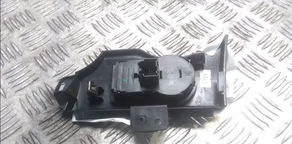 Commande eclairage Chevrolet ORLANDO (J309) 2.0 d (2011-2015) occasion — photo 2