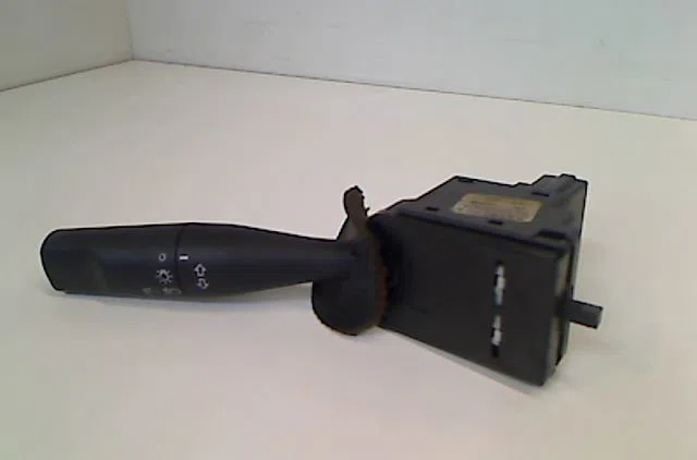 Commande eclairage Citroën C2 (JM_) 1.4 hdi (2003-2009) 3 portes occasion — photo 2