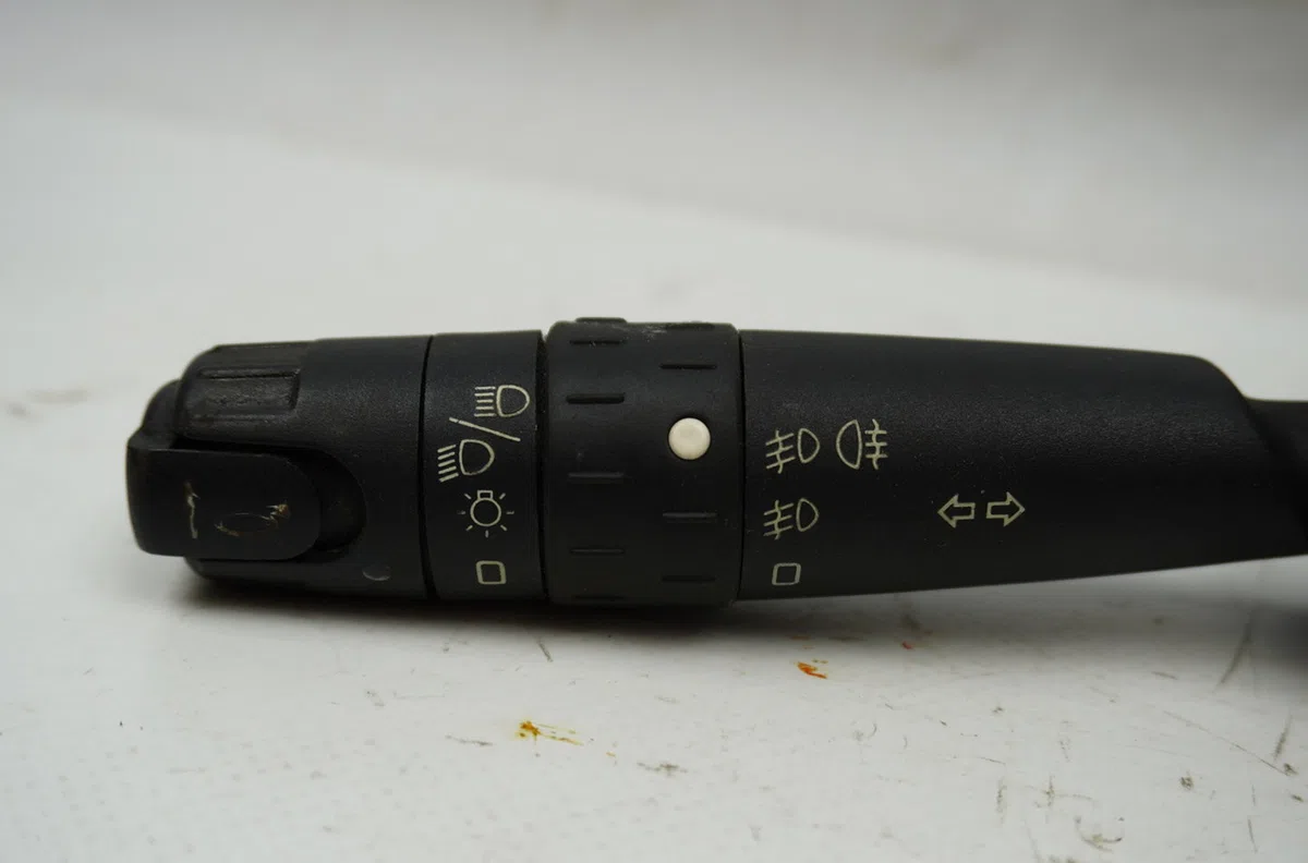 Commande eclairage Citroen XSARA (N1) 1.8 i 16v (1997-2000) occasion — photo 2