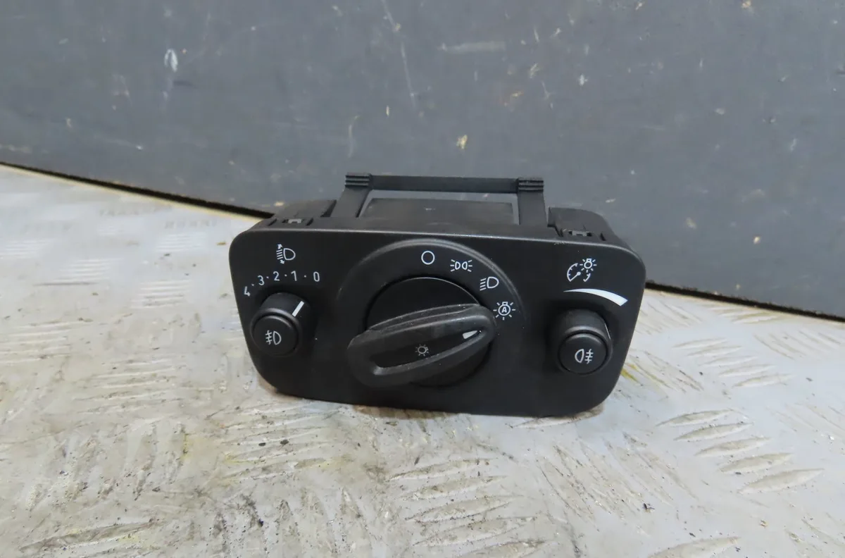 Commande eclairage Ford C-MAX II (DXA-CB7, DXA-CEU) 2.0 tdci (2010-2019) occasion