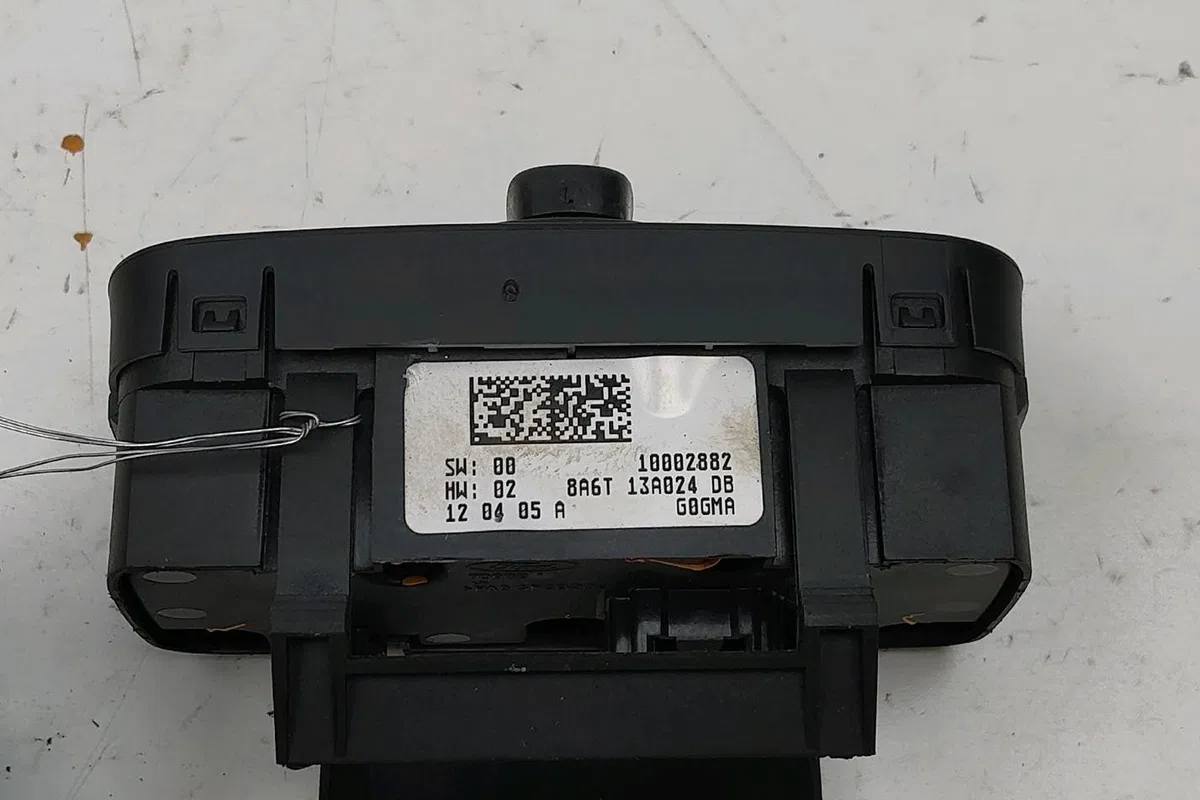 Commande eclairage Ford FIESTA VI (CB1, CCN) 1.4 tdci (2010-2012) 3 portes occasion — photo 2