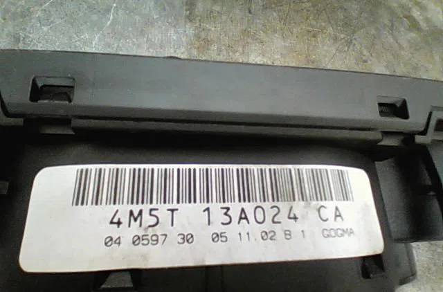 Commande eclairage Ford FOCUS C-MAX (DM2) 1.6 tdci (2003-2007) occasion — photo 4