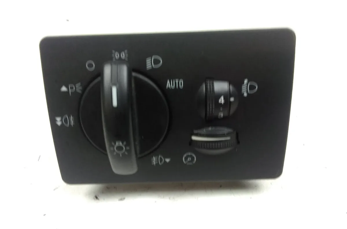 Commande eclairage FORD FOCUS II 2007 occasion