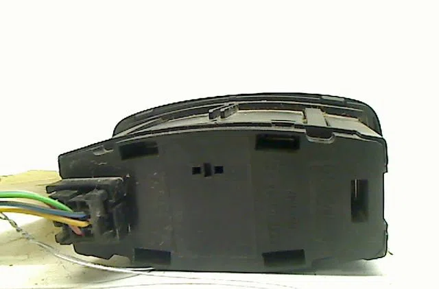 Commande eclairage FORD FOCUS IV occasion — photo 2