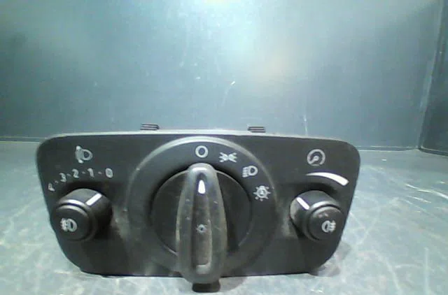 Commande eclairage Ford MONDEO IV (BA7) 2.0 tdci (2007-2015) occasion — photo 3