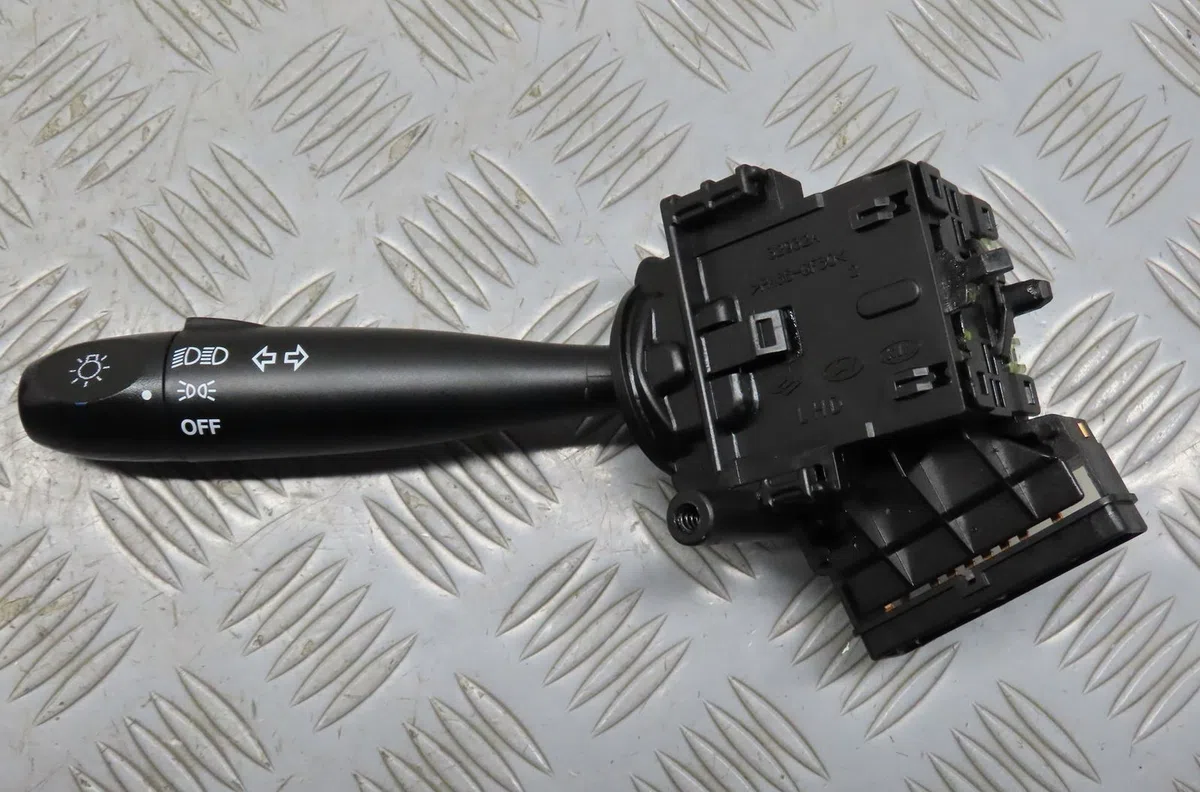 Commande eclairage Hyundai GETZ (TB) 1.1 (2002-2005) 5 portes occasion — photo 4