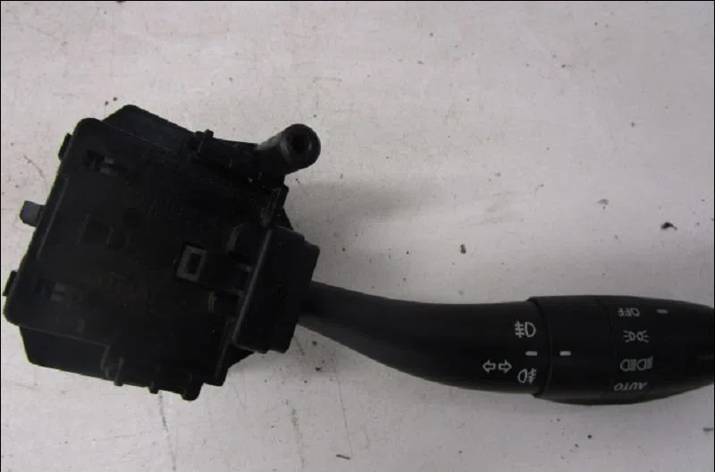 Commande eclairage Hyundai I30 (FD) 1.6 crdi (2007-2011) occasion — photo 2