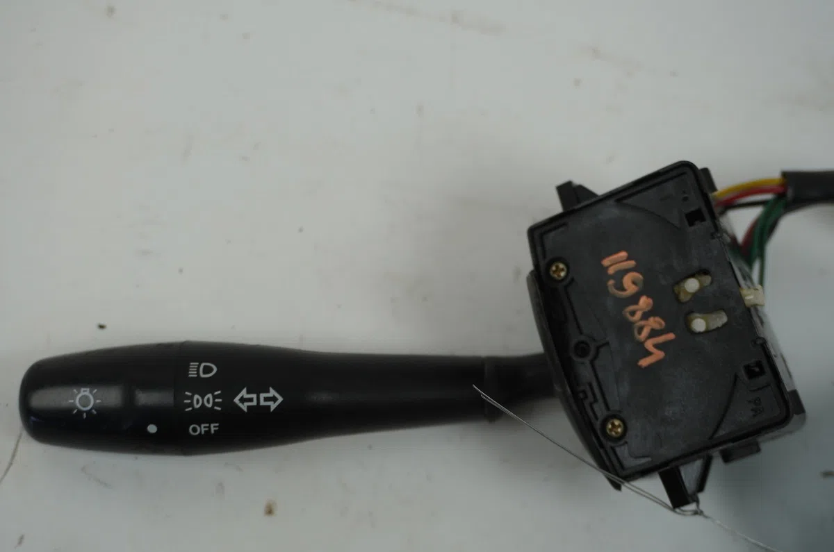Commande eclairage Hyundai PONY I (X-3) 1.3 i 12v (1994-2000) occasion