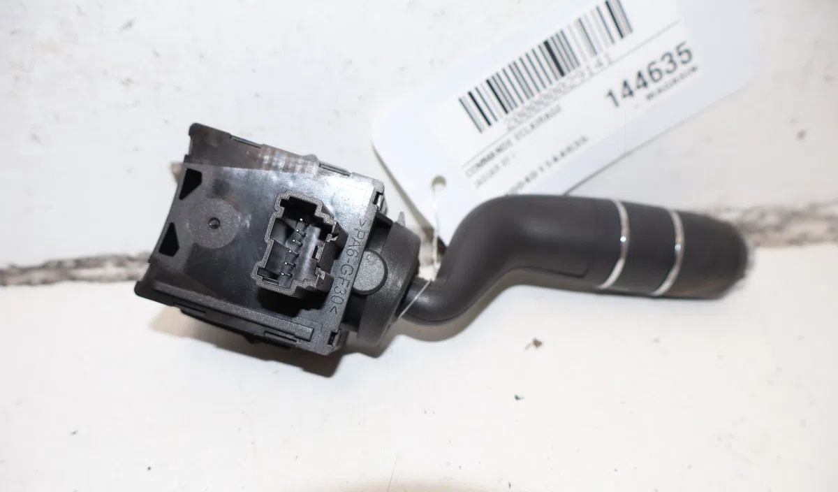 Commande eclairage Jaguar XF I (X250) 2.7 d (2008-2015) occasion — photo 2
