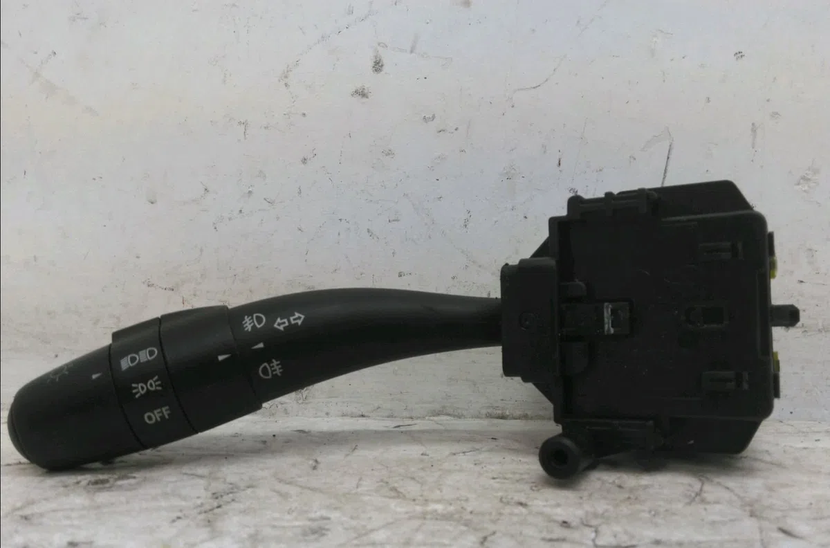 Commande eclairage Kia CEE'D 3-5 portes (ED) 1.6 crdi 90 (2006-2012) occasion — photo 4