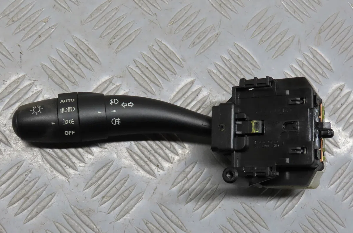 Commande eclairage Kia PRO CEE'D (ED) 1.6 crdi 115 (2008-2012) occasion — photo 4