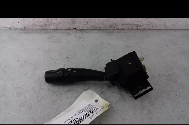 Commande eclairage Kia SORENTO I (JC) 2.5 crdi (2006-2011) occasion — photo 3