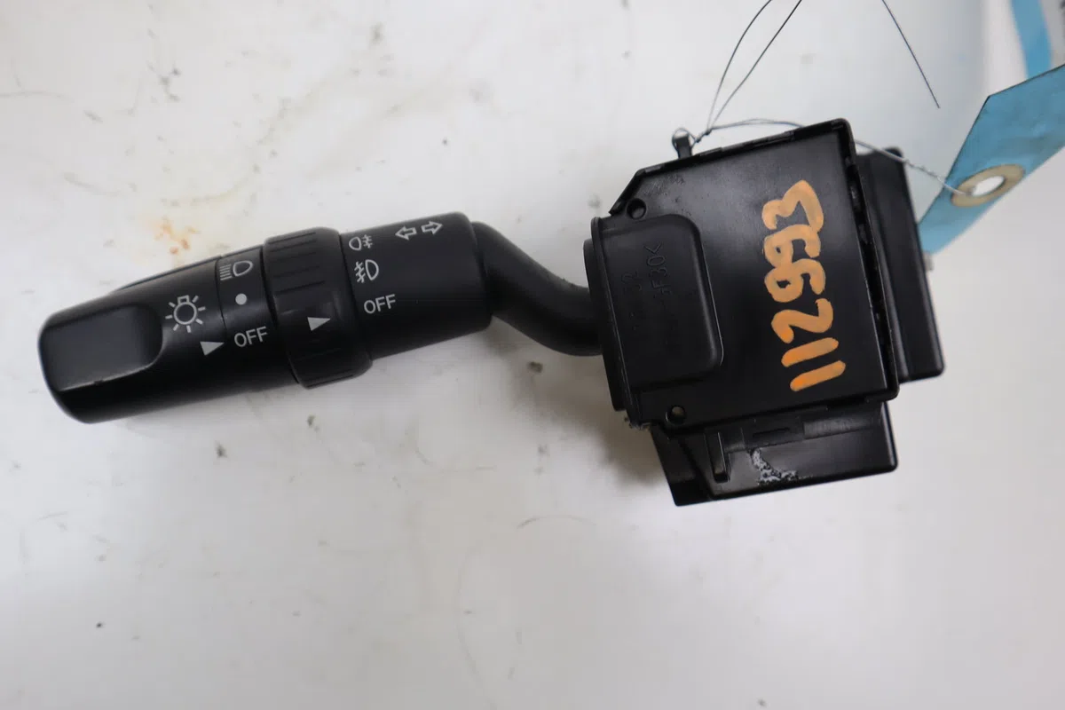 Commande eclairage Mazda 3 (BK) 1.6 di turbo (2004-2009) occasion