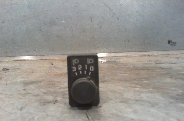 Commande eclairage NISSAN TERRANO II Phase 1 01-1994--06-1996 occasion — photo 3
