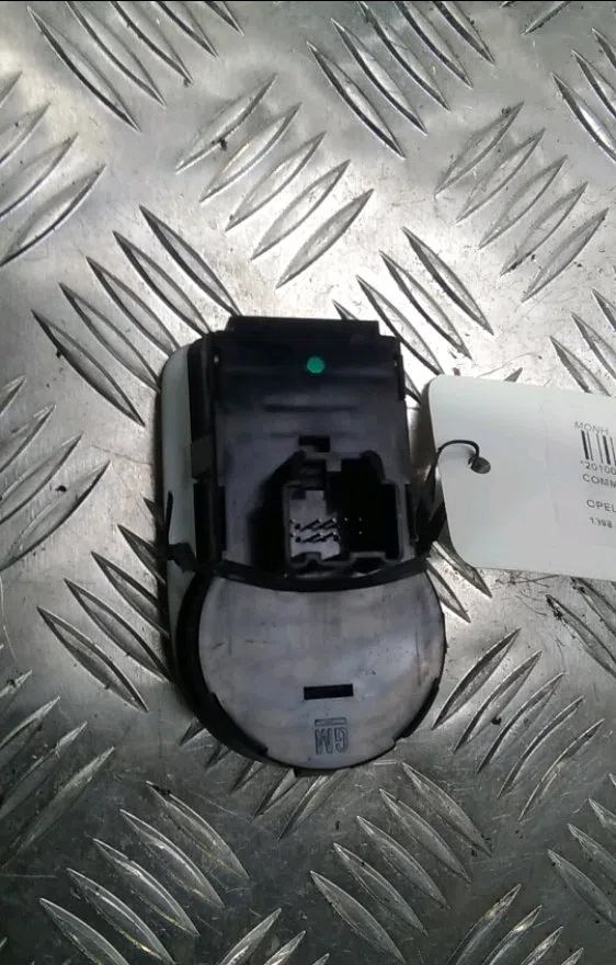Commande eclairage Opel ADAM (M13) 1.4 (2012-2019) occasion — photo 2