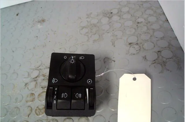 Commande eclairage Opel ASTRA G 3-5 portes (T98) 1.6 16v (f08, f48) (1998-2005) occasion — photo 3