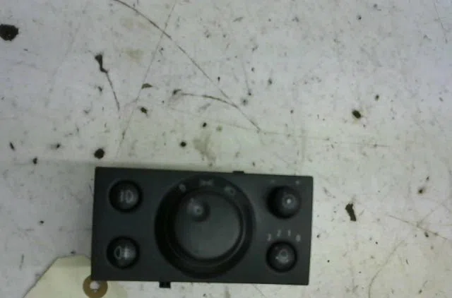 Commande eclairage Opel MERIVA A Monospace (X03) 1.7 cdti (e75) (2003-2010) occasion — photo 3