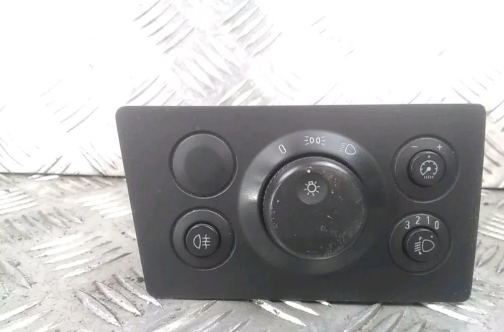 Commande eclairage OPEL ZAFIRA 1.9 CDTI FAP - 12 2007 occasion — photo 3