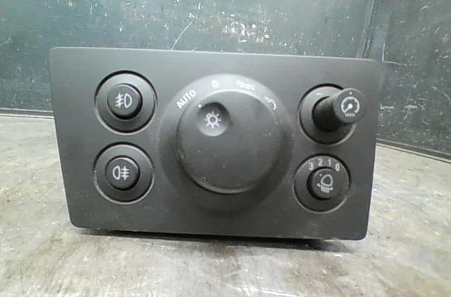 Commande eclairage Opel ZAFIRA - ZAFIRA FAMILY B (A05) 1.7 cdti (m75) (2008-2015) 5 portes occasion — photo 2