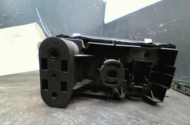 Commande eclairage Opel ZAFIRA - ZAFIRA FAMILY B (A05) 1.9 cdti (m75) (2005-2015) 5 portes occasion — photo 3