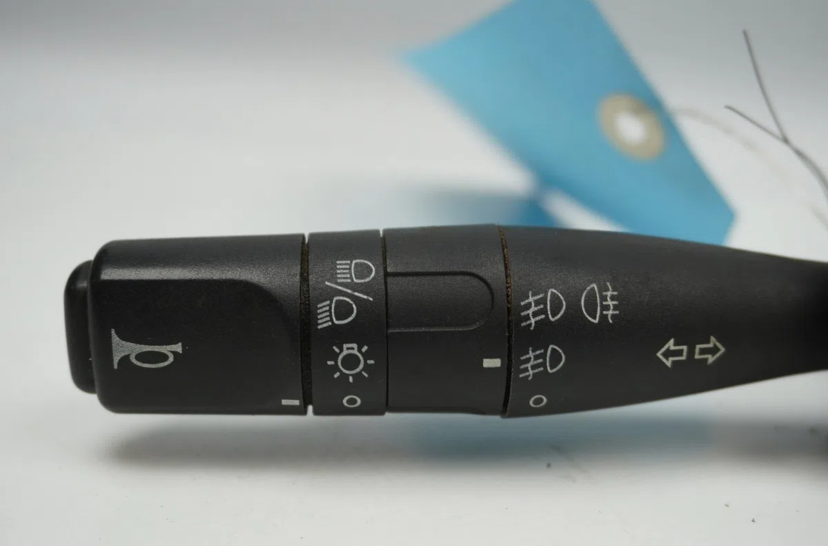 Commande eclairage Peugeot 306 3-5 portes (7A, 7C, N3, N5) 1.9 d (1994-2001) occasion