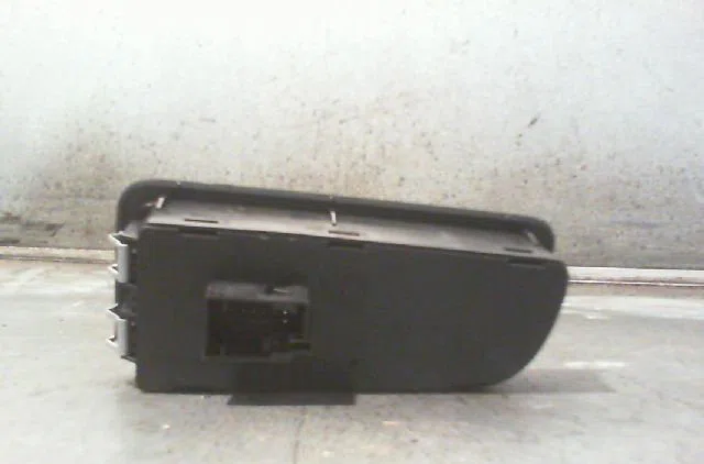 Commande eclairage PEUGEOT BIPPER 2014 occasion — photo 2
