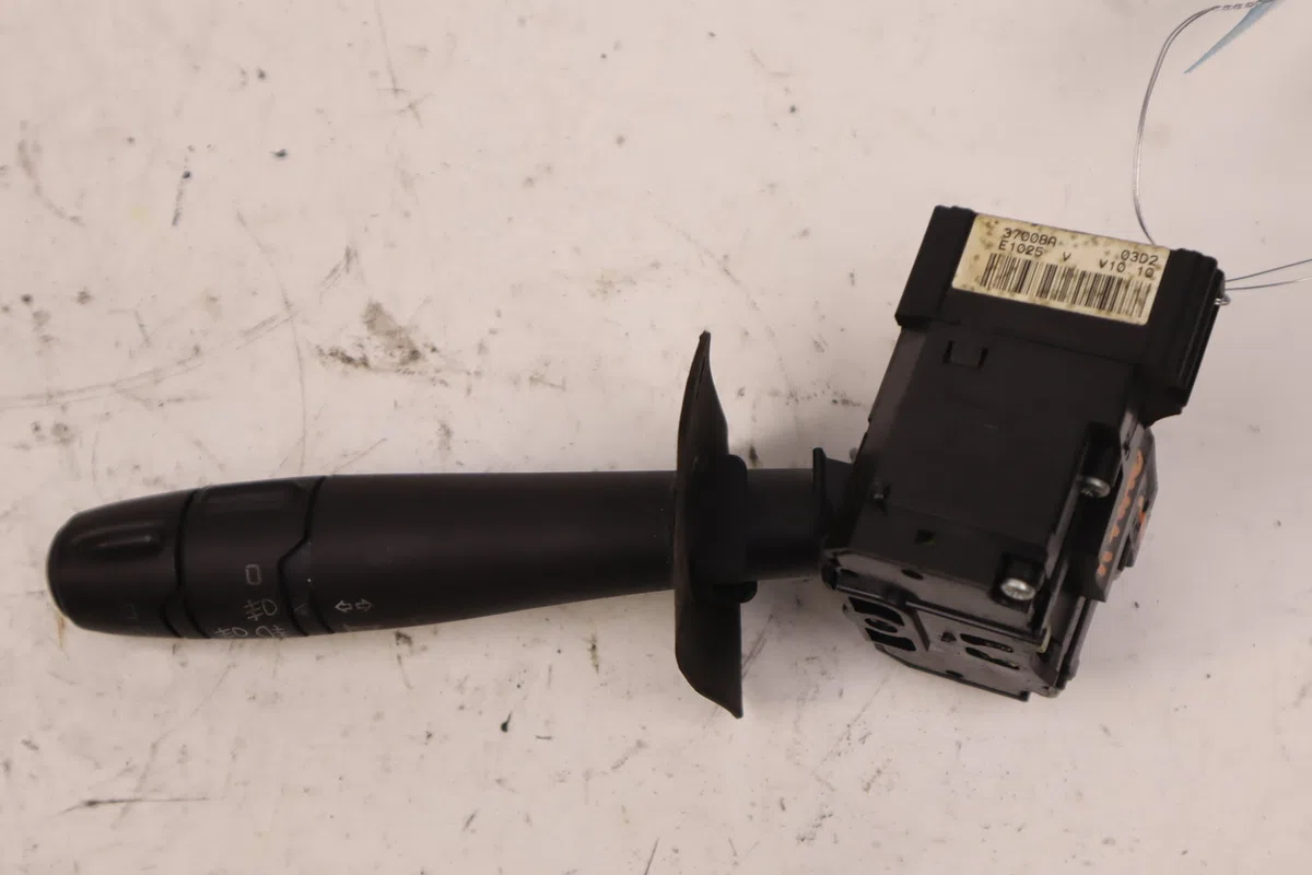 Commande eclairage Renault CLIO II (BB_, CB_) 1.4 16v (b-cb0p, bb13) (2000-2008) 5 portes occasion — photo 2