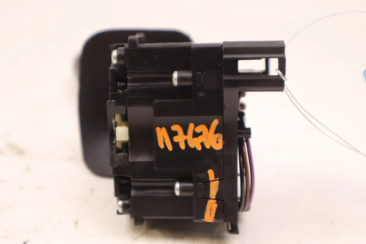 Commande eclairage Renault CLIO II (BB_, CB_) 1.4 16v (b-cb0p, bb13) (2000-2008) 5 portes occasion — photo 3