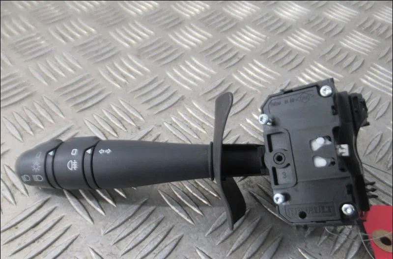 Commande eclairage Renault CLIO II (BB_, CB_) 1.5 dci (b-c2j) (2004-2012) occasion