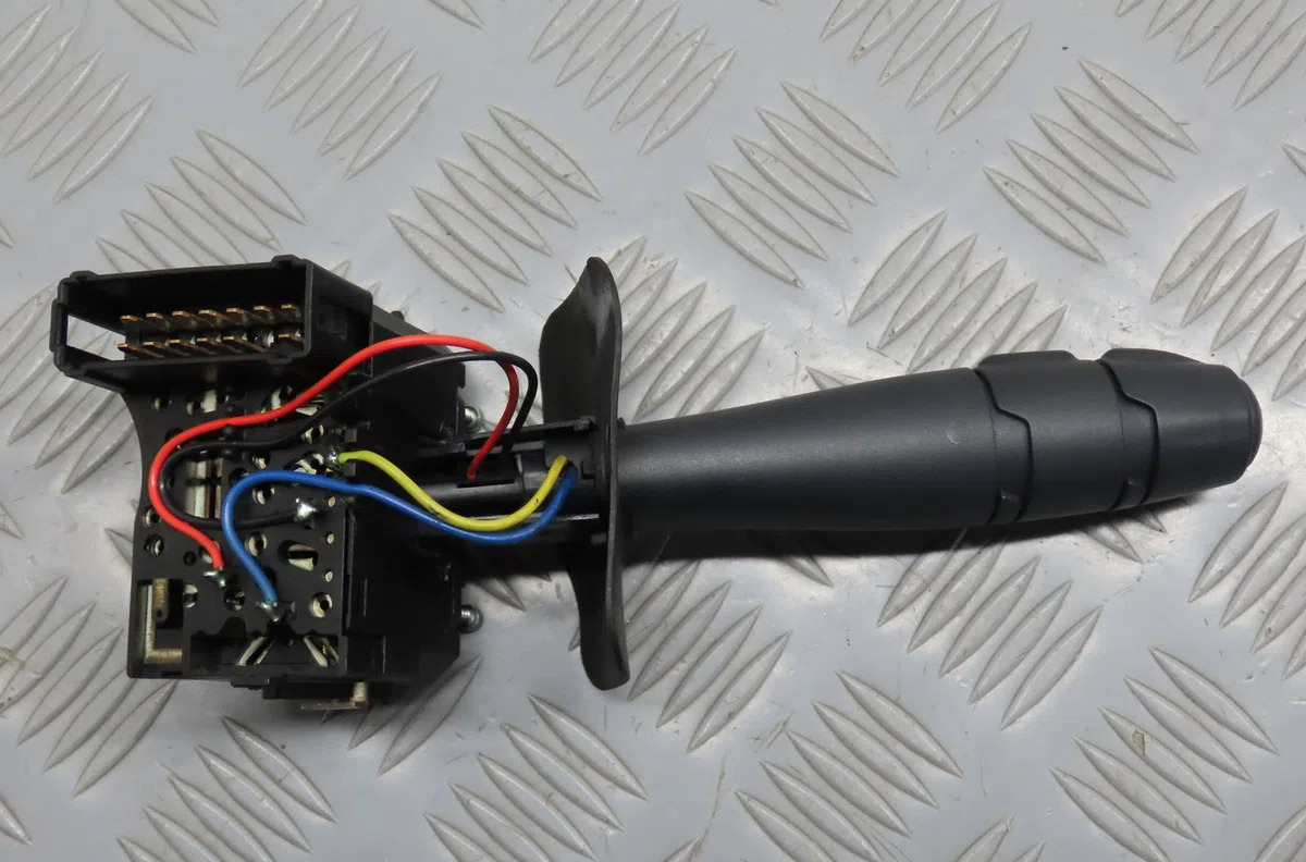 Commande eclairage Renault CLIO II Camionnette - 3-5 portes (SB0-1-2_) 1.9 d (sb0r) (1999-2000) occasion — photo 2
