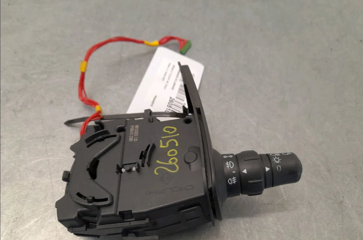Commande eclairage Renault CLIO III (BR0-1, CR0-1) 1.6 16v (br05, br0b, br0y, br15, br1j, br1m, br1y, cr0b,... (2005-2014) 5 portes occasion — photo 2