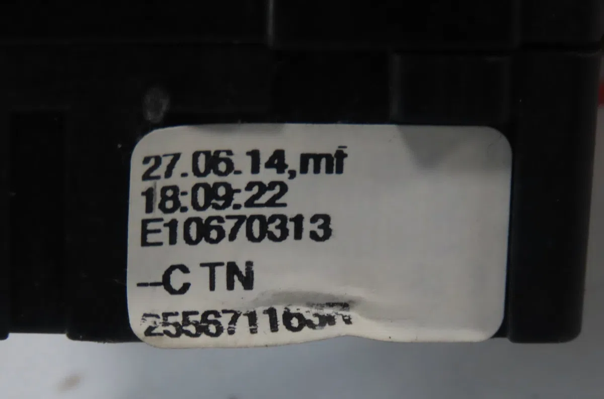 Commande eclairage Renault CLIO IV (BH_) 1.5 dci 75 (2012) 5 portes occasion