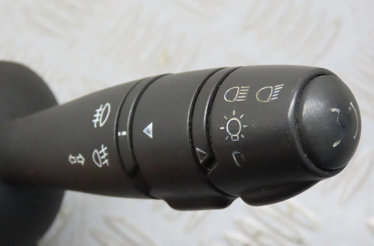 Commande eclairage Renault LAGUNA II (BG0-1_) 1.9 dci (bg08, bg0g) (2001-2007) occasion — photo 3