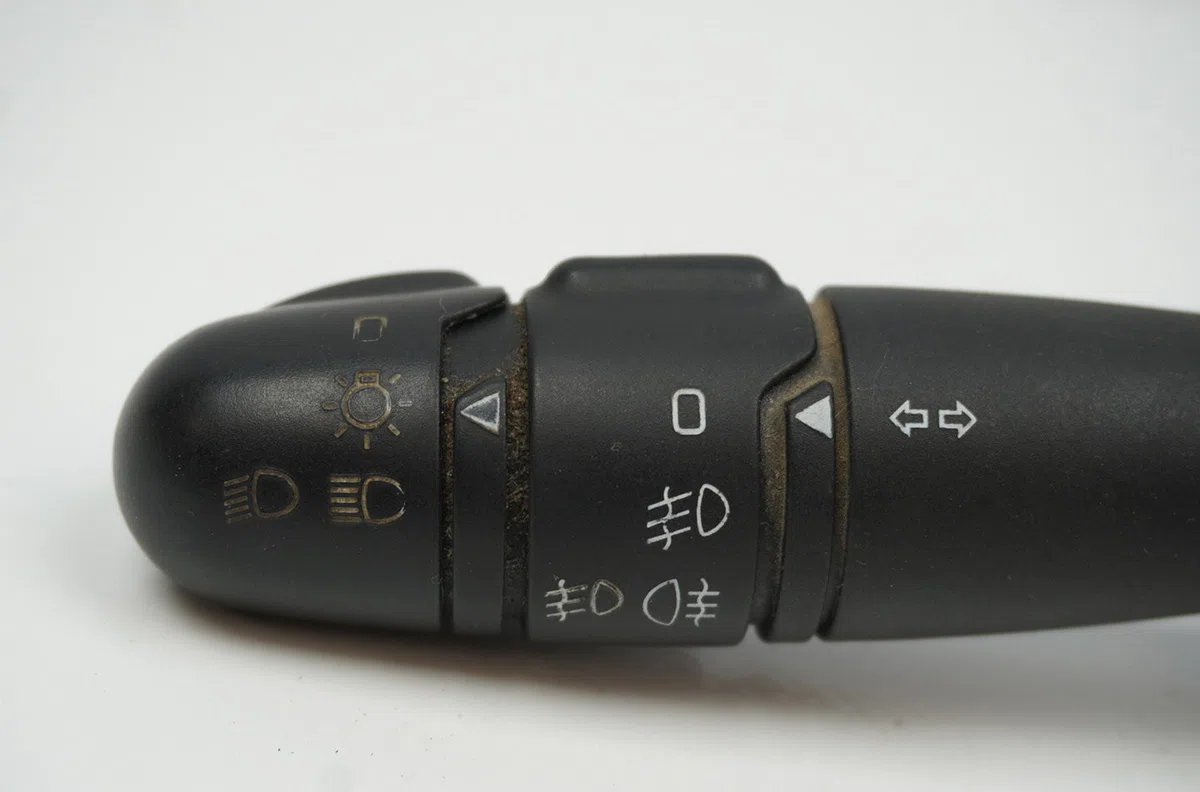 Commande eclairage Renault MEGANE I Break (KA0-1_) 1.4 16v (ka0d, ka1h, ka0w, ka10) (1999-2003) occasion — photo 2