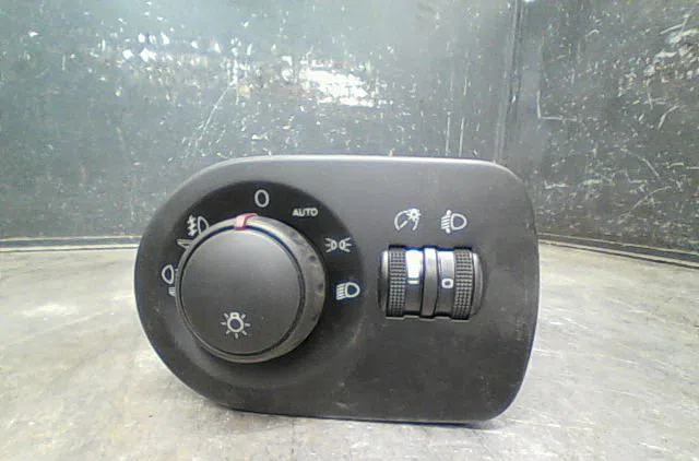 Commande eclairage Seat LEON (1P1) 2.0 tdi (2005-2010) occasion