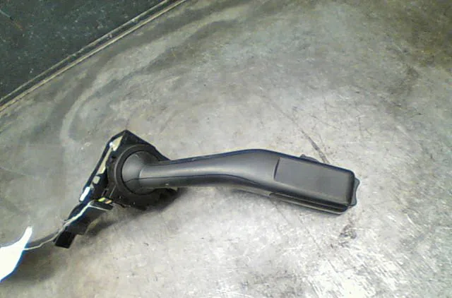 Commande eclairage Seat TOLEDO III (5P2) 1.9 tdi (2004-2009) occasion — photo 2