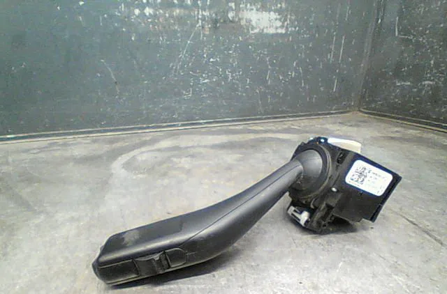 Commande eclairage Seat TOLEDO III (5P2) 1.9 tdi (2004-2009) occasion — photo 3