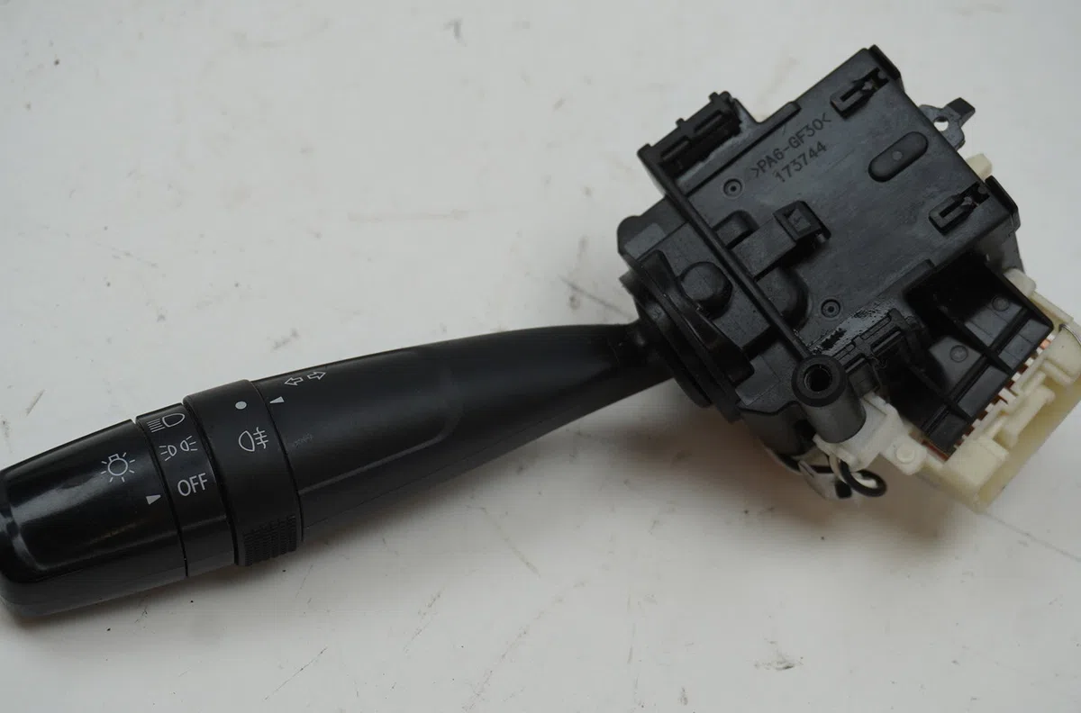 Commande eclairage Suzuki VITARA (LY) 1.6 allgrip (apk 416) (2015) occasion — photo 2