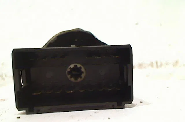 Commande eclairage VOLKSWAGEN BORA Phase 1 10-1998--12-2005 occasion — photo 2