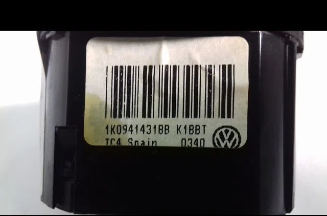 Commande eclairage Volkswagen CADDY III Camionnette-Monospace (2KA, 2KH, 2CA, 2CH) 1.9 tdi (2004-2010) occasion — photo 3