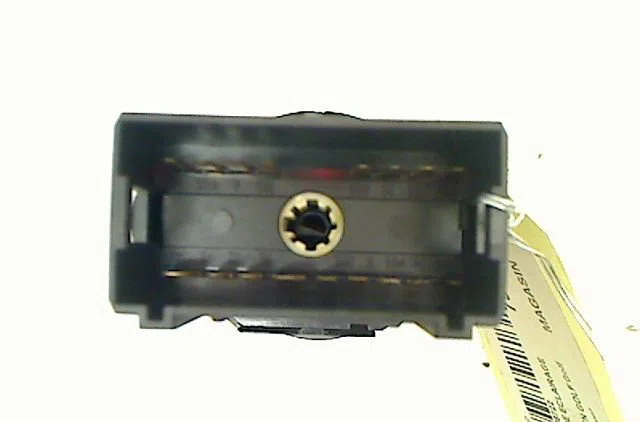 Commande eclairage Volkswagen GOLF IV (1J1) 1.9 tdi (1997-2004) 3 portes occasion — photo 2
