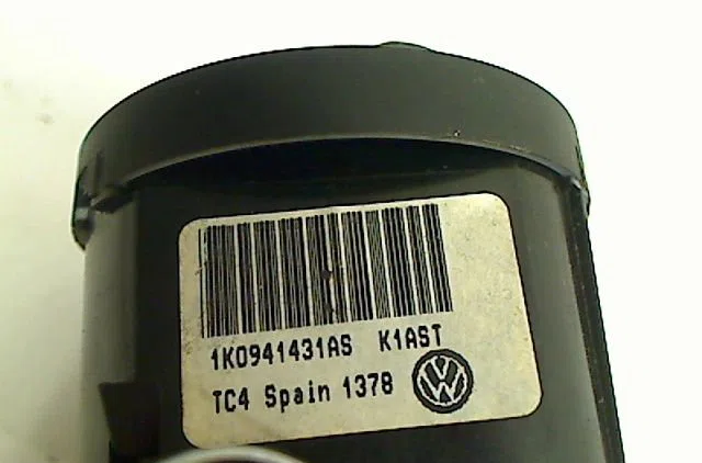 Commande eclairage Volkswagen GOLF V (1K1) 1.9 tdi (2003-2008) 5 portes occasion — photo 2