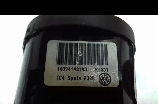 Commande eclairage Volkswagen GOLF V (1K1) 1.9 tdi (2003-2008) occasion — photo 4