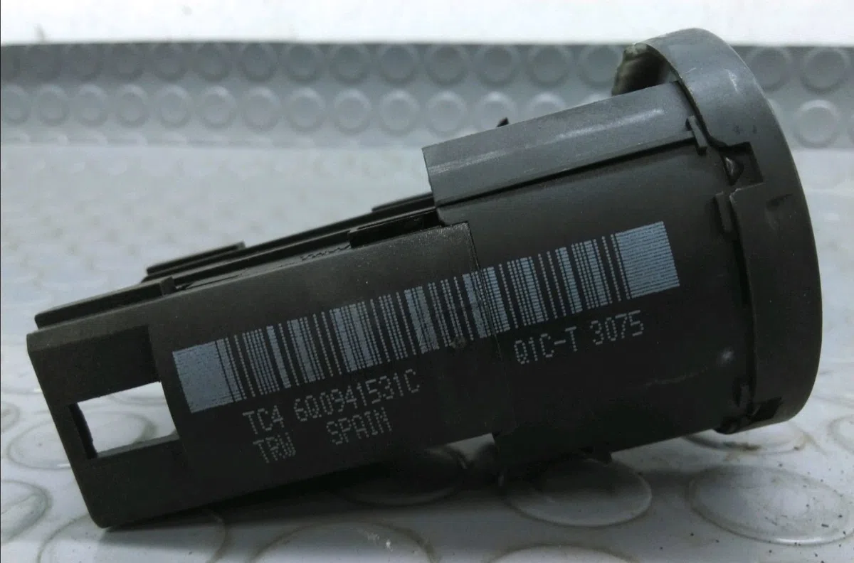 Commande eclairage Volkswagen POLO (9N_, 9A_) 1.4 tdi (2001-2005) 5 portes occasion — photo 4